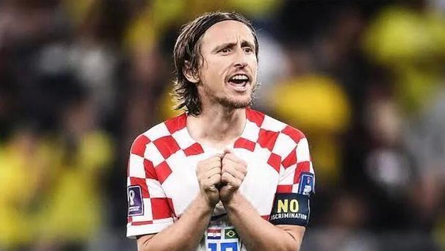 博主：萨拉赫将观看卡拉格解说曼联，俱乐部警告他的社媒动作