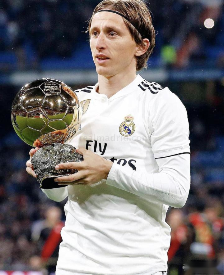 什么是“环境诱导下注”？（“环境诱导下注”指的是什么？）