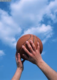 火药味十足，费内巴切与加拉塔萨雷在德比战赛前热身爆发冲突